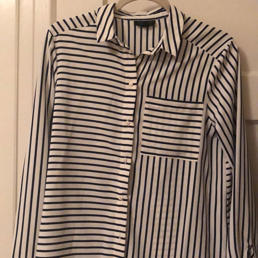 Button up - Picture 2 of 2